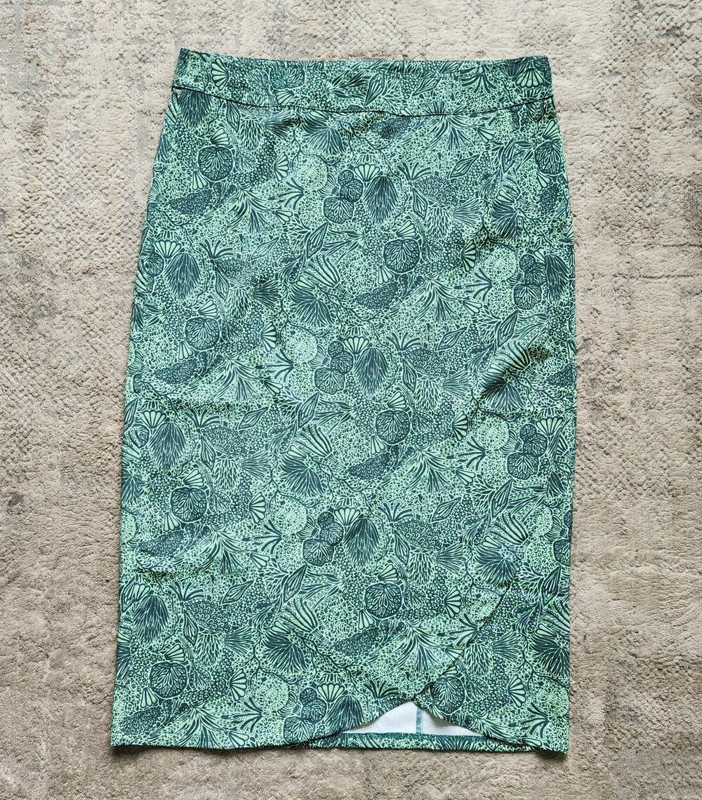 RipSkirt Hawaii Wrap Skirt Large Green Tropical Beach Pool Length 4 Rip Skirt